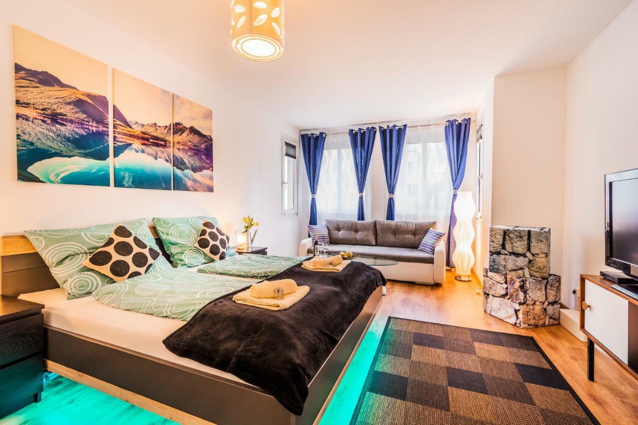 10 Min. Downtown - 2 Bedrooms - Parking Wien Exteriör bild