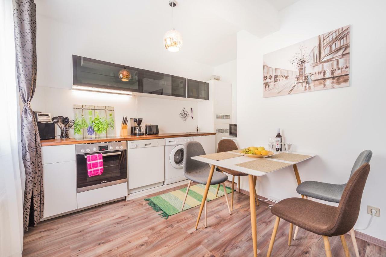 10 Min. Downtown - 2 Bedrooms - Parking Wien Exteriör bild