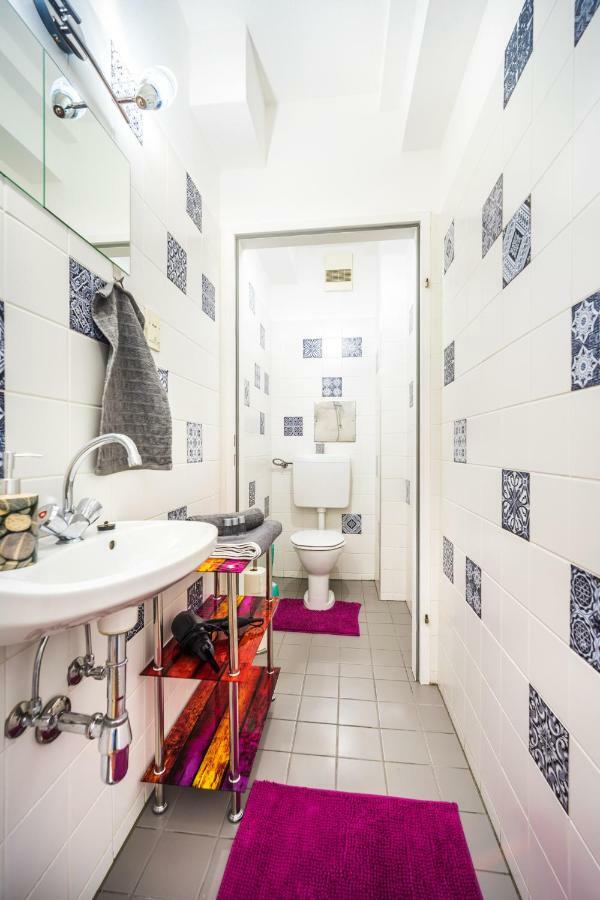 10 Min. Downtown - 2 Bedrooms - Parking Wien Exteriör bild