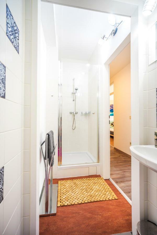 10 Min. Downtown - 2 Bedrooms - Parking Wien Exteriör bild